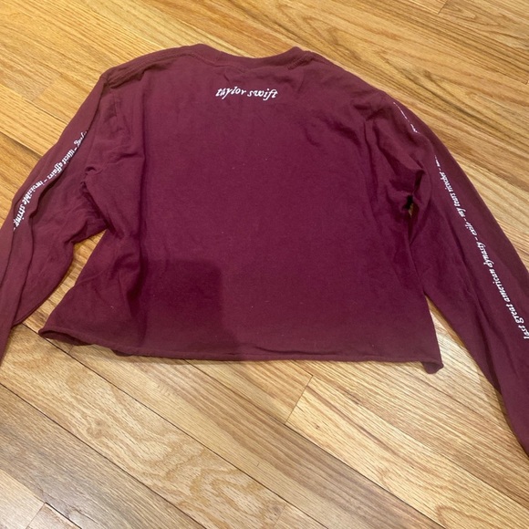 Folklore long sleeved in the trees maroon crop top - Picture 3 of 3